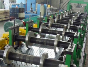 江阴电缆桥架生产线设备 可生产不同规格的产品